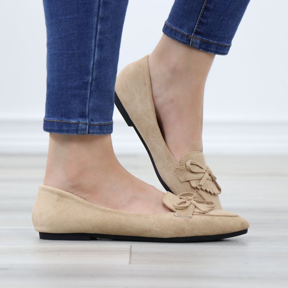 Tan Faux Suede Pointed Toe No Heel Flat Loafers Shoe Bow Tassel Decor Slip On - Picture 4 of 14